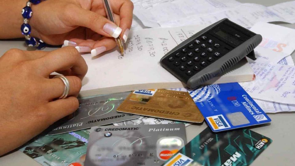 sobrevivir a credito mas del 50 de los argentinos se endeuda para comer