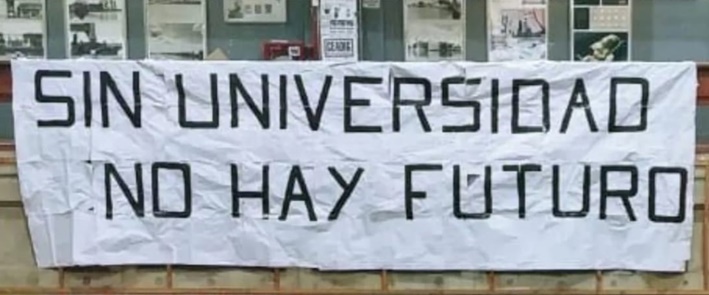 Universidades desmienten al Gobierno y mantienen la marcha programada