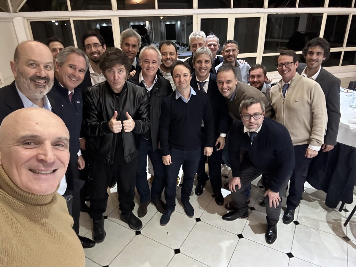 "Irresponsable e Inconstitucional": Milei Veta la Ley de Aumento de Jubilaciones GVojtRMXUAAqg_C