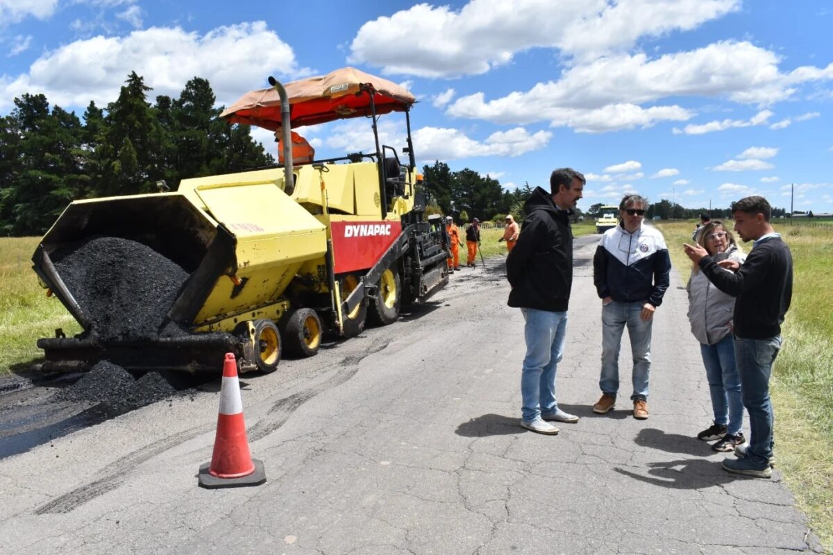Mechongué: Inician Importantes Obras de Bacheo en el Acceso al "Pago Lindo" MGA - Arreglos acceso Mechongué - 03 Dic 2024 a