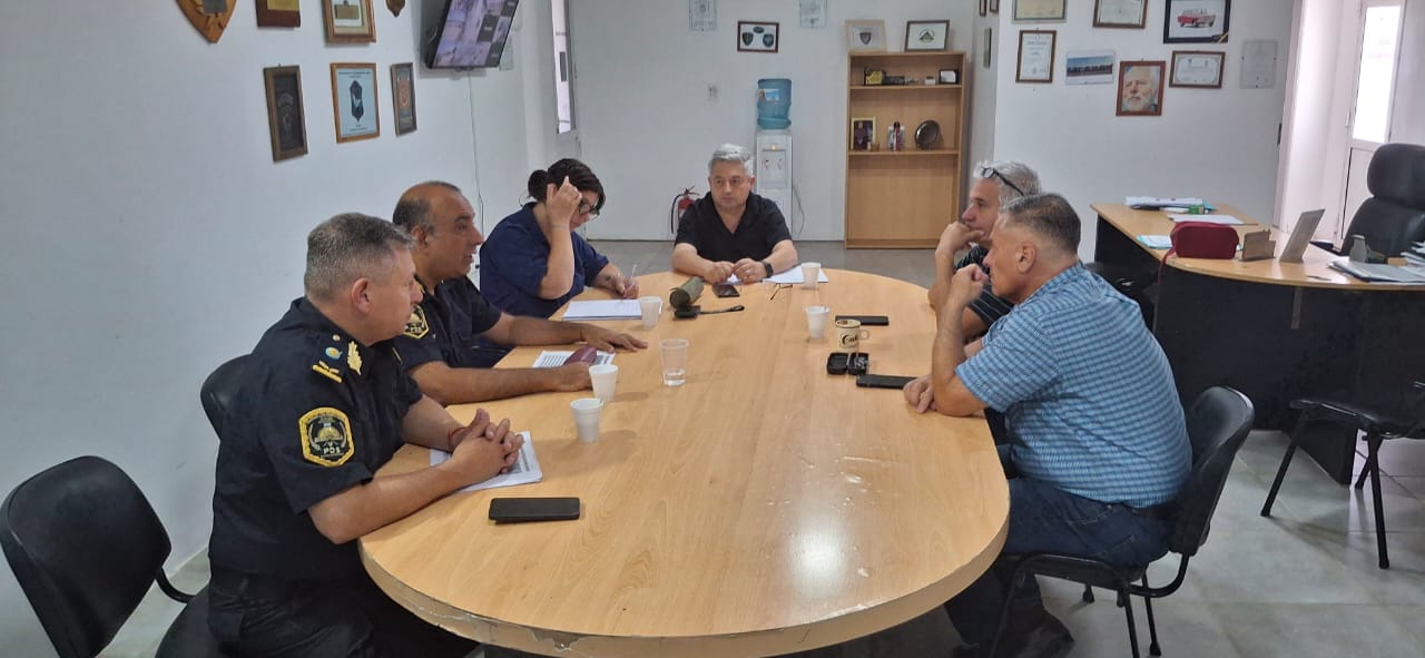 OPERATIVO SOL A SOL 2025: LLEGÓ LA SEGUNDA AVANZADA DE EFECTIVOS EN VILLA GESELL WhatsApp Image 2024-12-27 at 11.44.07