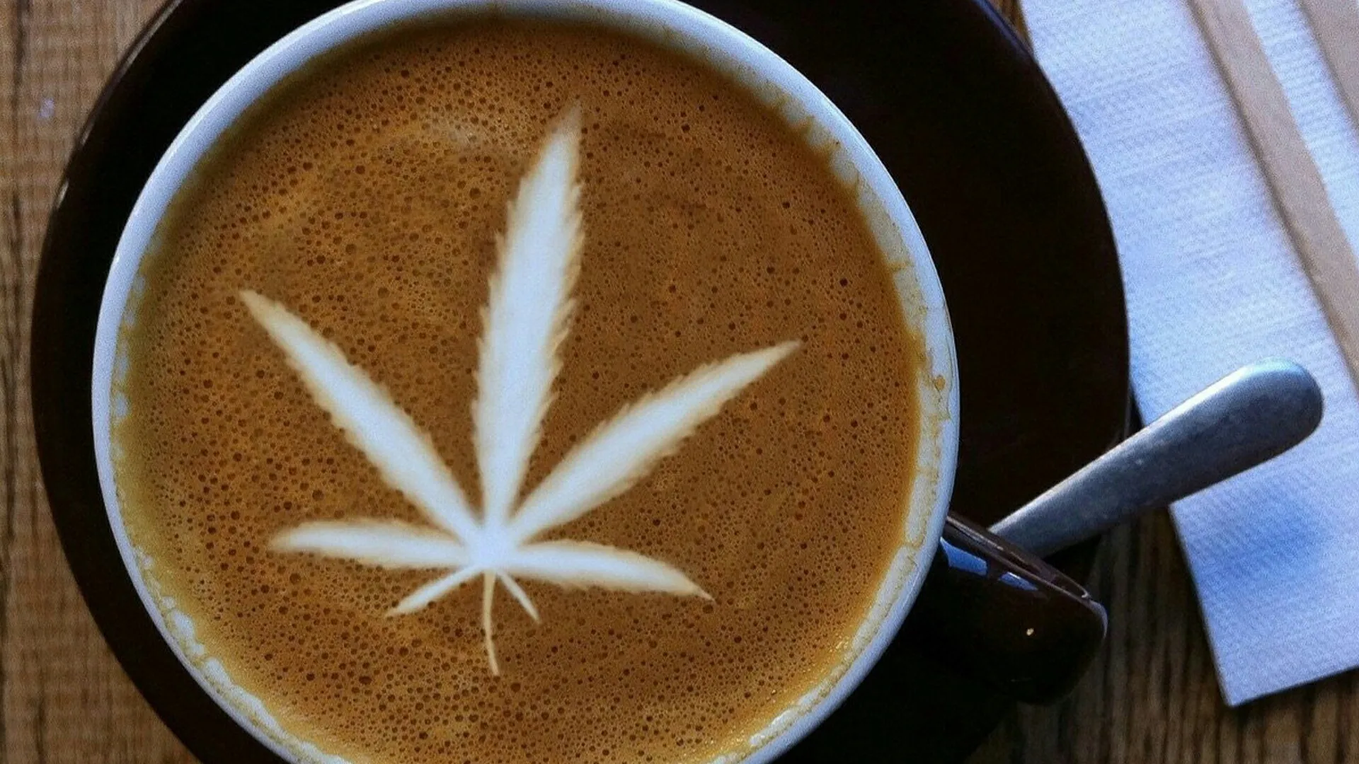 ALUMNO INTERNADO TRAS BEBER CAFÉ CON MARIHUANA EN UNA ESCUELA CAFE