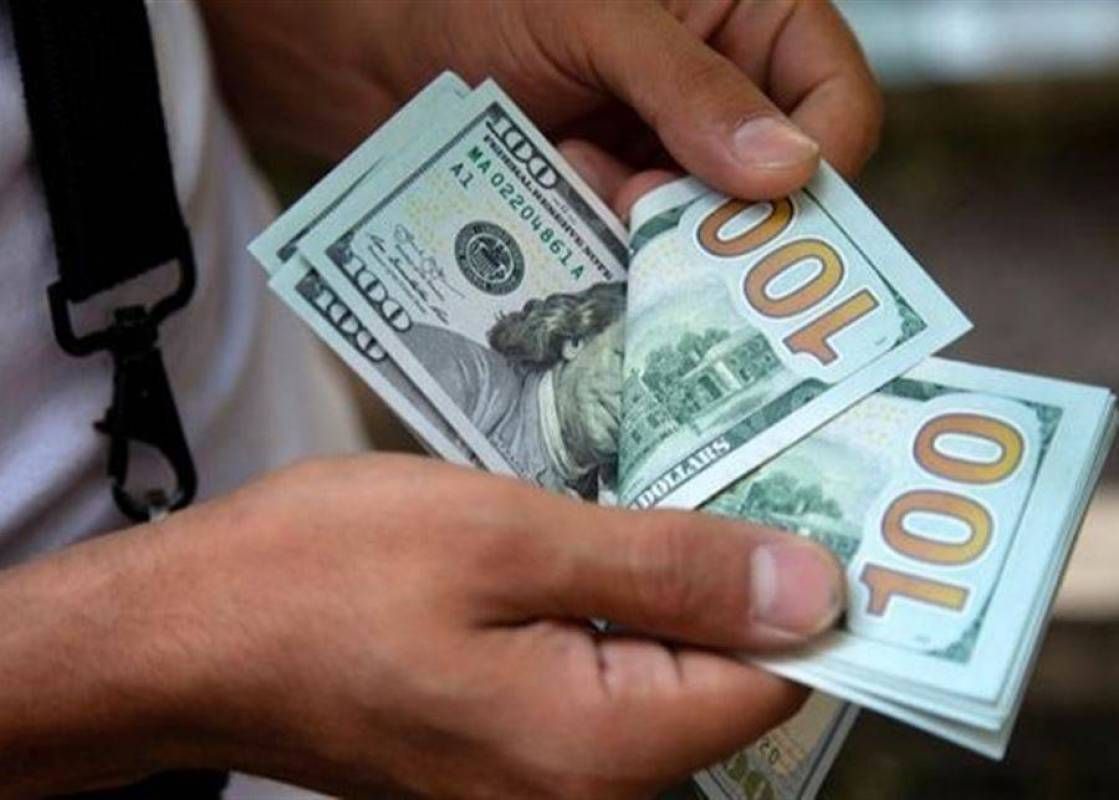 Dólar Blue al Rojo Vivo: Mar del Plata Roza los 1300 Pesos en Medio de la Tormenta Económica dolar-1