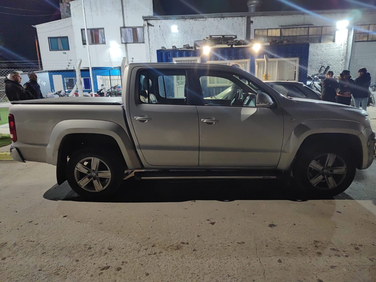 Robo agravado con arma en Mar del Plata: dos menores detenidos tras robar una camioneta a mano armada 49ebcde5-6efc-45ac-b999-a9b807e5a250