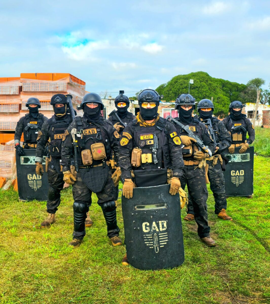 Allanamiento en Playa Serena: secuestraron drogas, armas, celulares robados y una moto 795a279c-dacb-4b51-88f1-e34a0e4959f7
