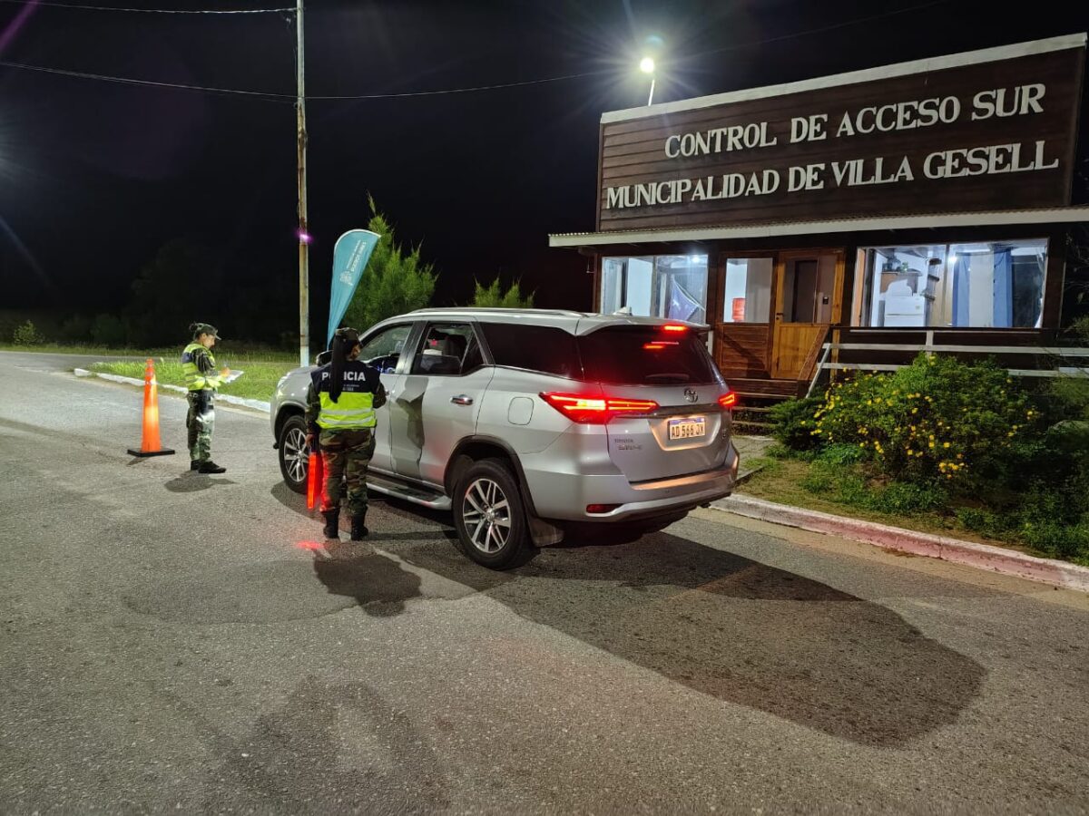 Villa Gesell reforzó la seguridad con más de 80 policías por Semana Santa WhatsApp Image 2025-04-17 at 12.43.14