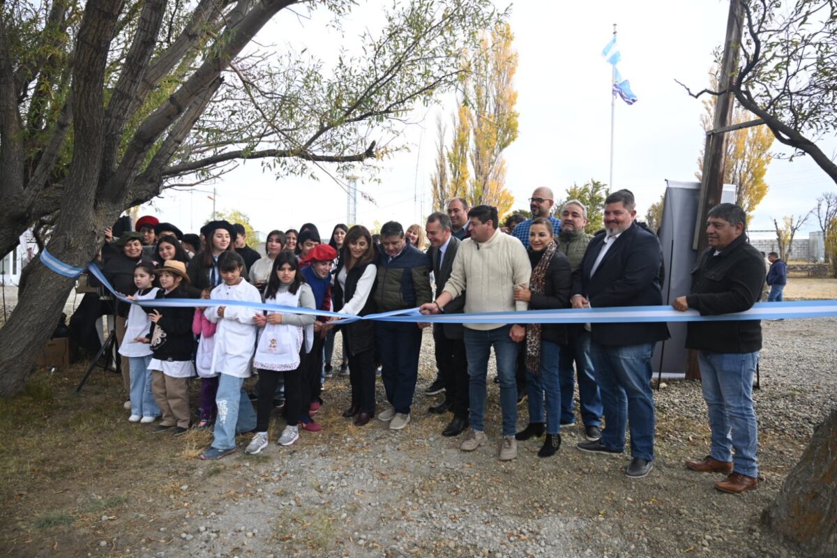 Con juegos, donaciones y una fuerte presencia institucional, arrancó el operativo “RuralEs RENATRE” 2025 en Santa Cruz juegos2