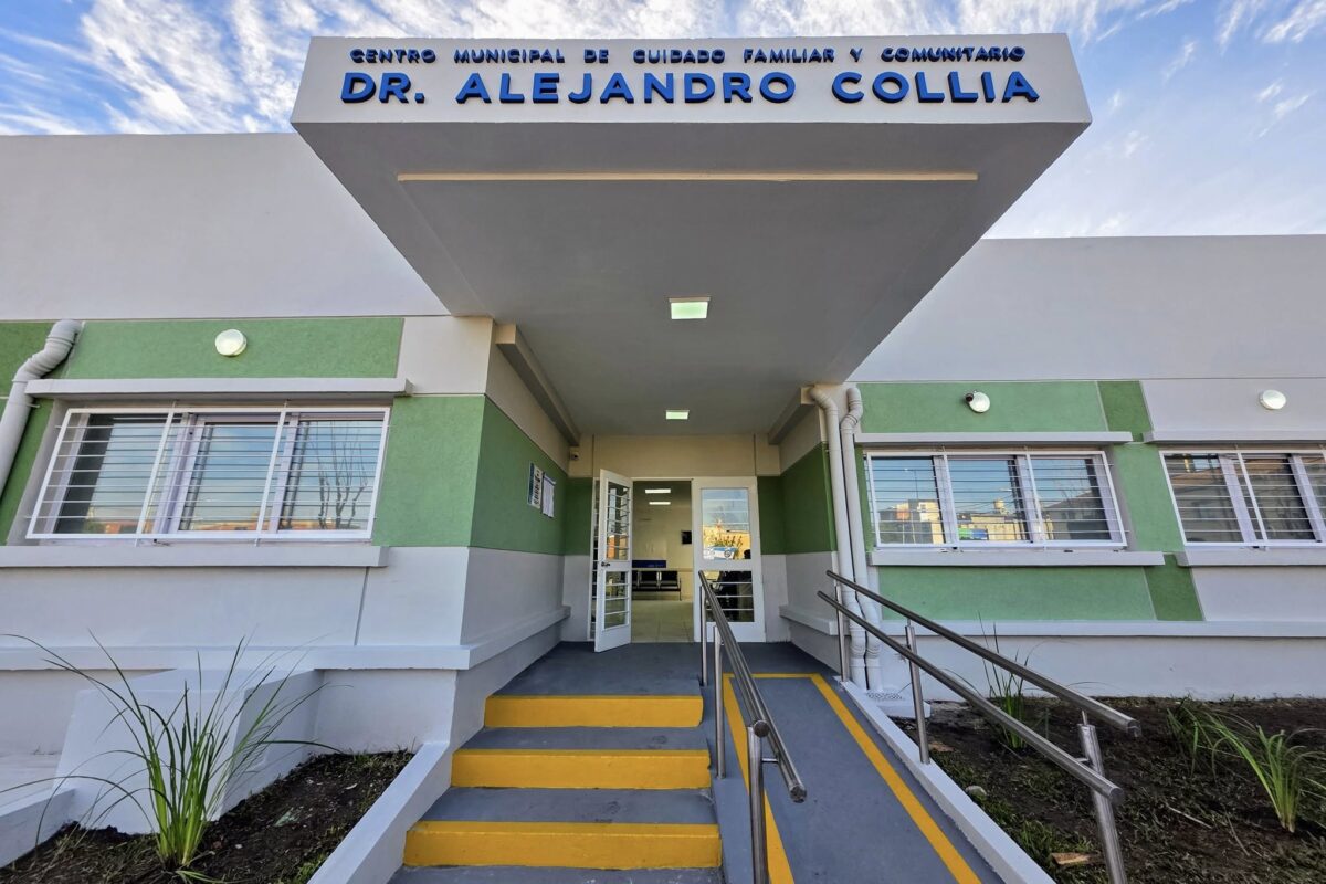 Kicillof inauguró un nuevo Centro de Salud en Avellaneda y apuntó contra el ajuste de Milei 501048328_10089962741027115_7476816886140166244_n