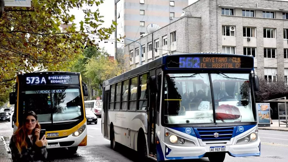 La UTA cerró un nuevo acuerdo salarial y se desactiva el paro de colectivos en el AMBA 7e5763d7-453e-431c-895e-764305ce120e_16-9-discover-aspect-ratio_default_0