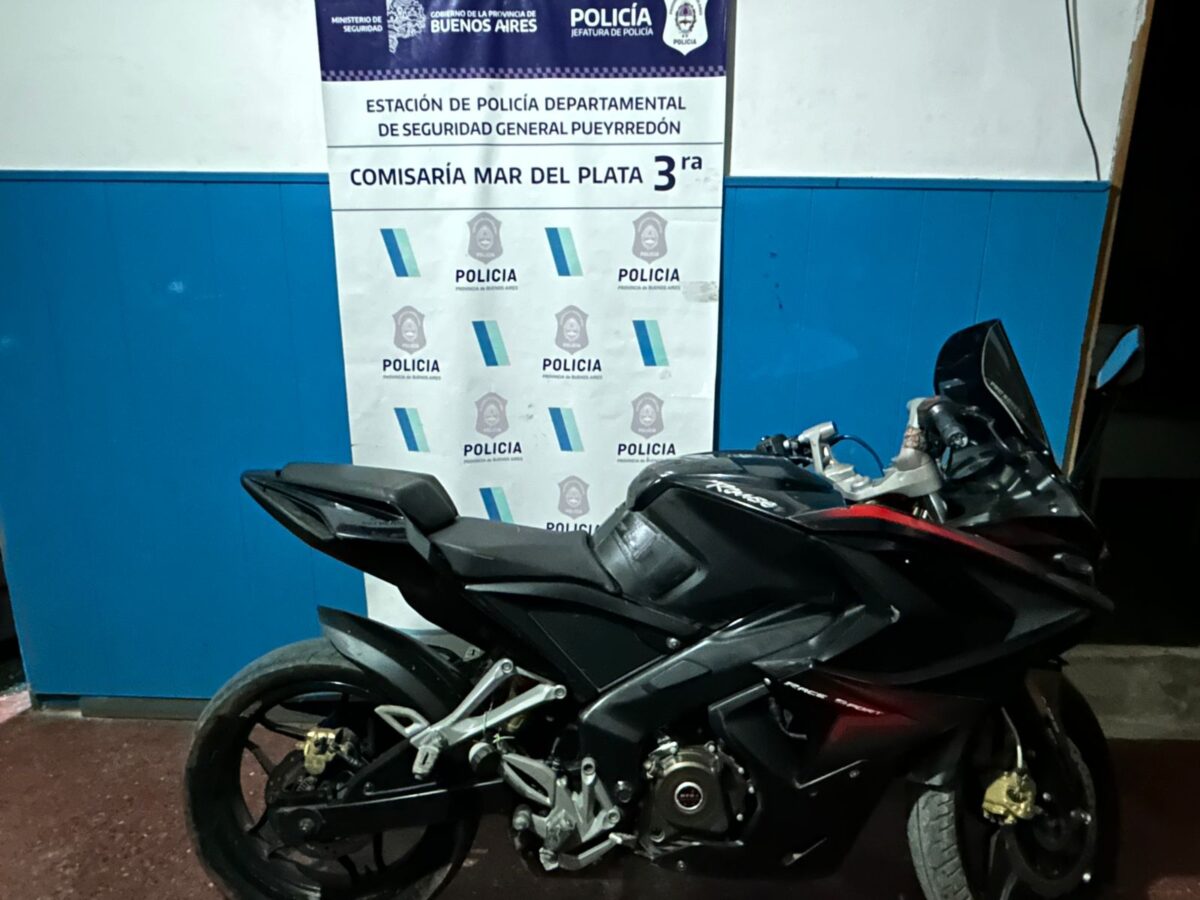 Persecución y encubrimiento en Mar del Plata: cayó un joven a bordo de una moto robada IMG-20250520-WA0011