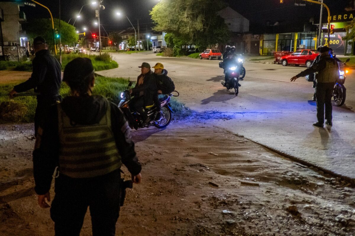 Operativos de control en Mar del Plata: más de 1.200 actas a cuidacoches, 1.600 motos secuestradas y 111 aprehendidos WhatsApp Image 2025-05-05 at 11.24.45