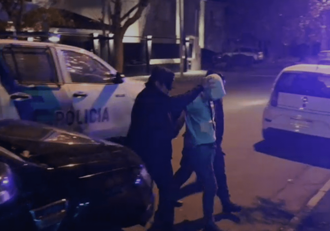 Detienen a una pareja por hurto en la zona de Güemes: uno de los implicados tiene amplio prontuario capture-20250523-103423