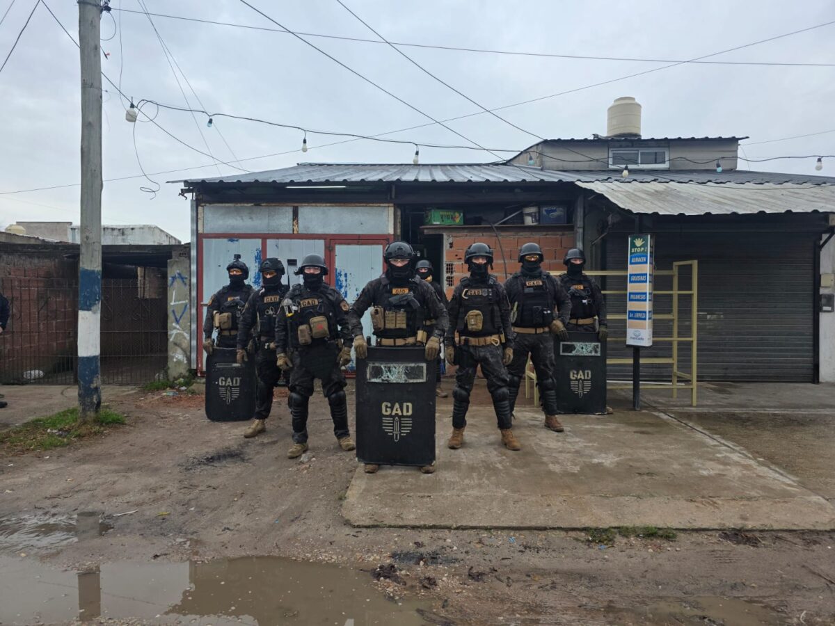 Allanamiento en el barrio Regional: cinco imputados por hurto, encubrimiento y tenencia de estupefacientes 824b82b0-7cfd-41fb-8e5a-a738b9f7e1d7