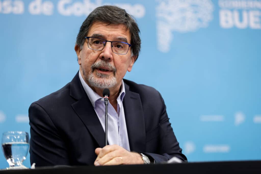 "No hay tiempo para la perplejidad": Sileoni apuntó en Radio 10 Mar del Plata contra el desmantelamiento educativo del gobierno de Milei Alberto Sileoni