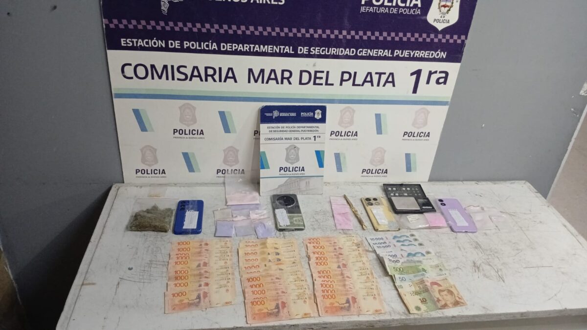 Cuatro jóvenes fueron aprehendidos con cocaína, marihuana y éxtasis en el centro de Mar del Plata WhatsApp Image 2025-07-04 at 09.18.15 (1)