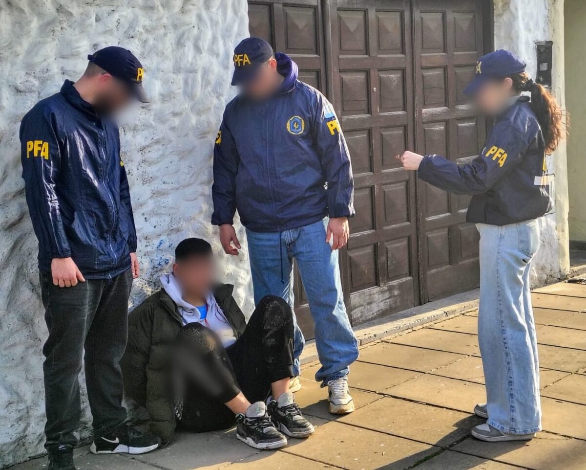 CAYÓ “EL GORDO NAHU”: LA POLICÍA FEDERAL ARGENTINA DETUVO AL LÍDER DE UNA BANDA NARCO ACUSADO POR SECUESTRO EXTORSIVO Y HOMICIDIO AGRAVADO WhatsApp Image 2025-07-06 at 12.51.56