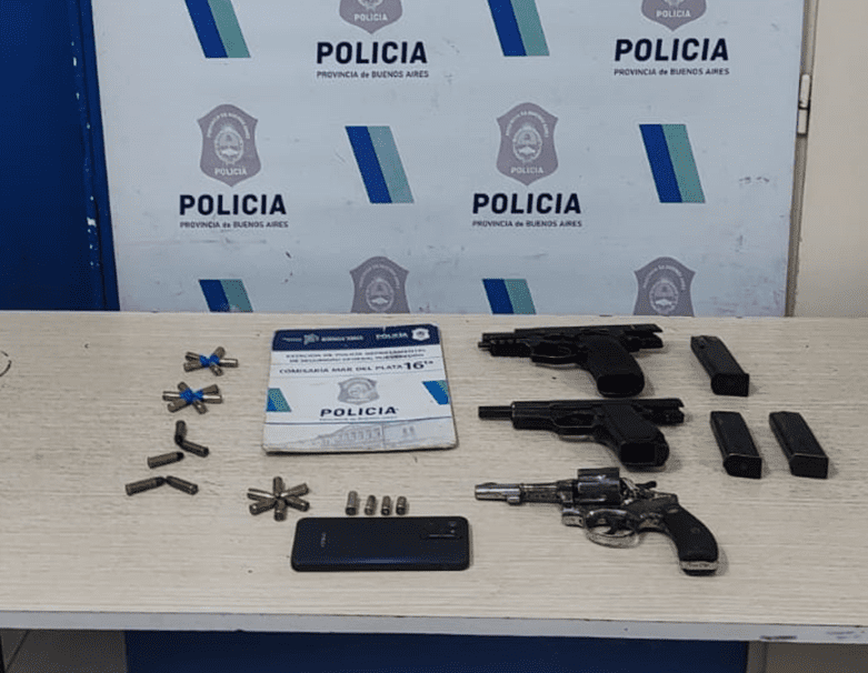 MAR DEL PLATA: Pareja detenida por tenencia de armas de guerra, usurpación y encubrimiento capture-20250405-163249