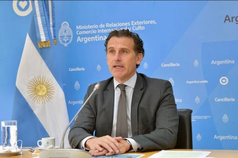 Guillermo Justo Chaves en Radio 10 Mar del Plata: “El modelo de Milei es colonial, extractivista y autoritario” Guillermo Justo Chaves