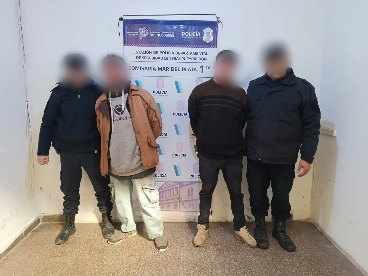 cayeron dos jovenes con objetos robados tras violentar una oficina en pleno centro