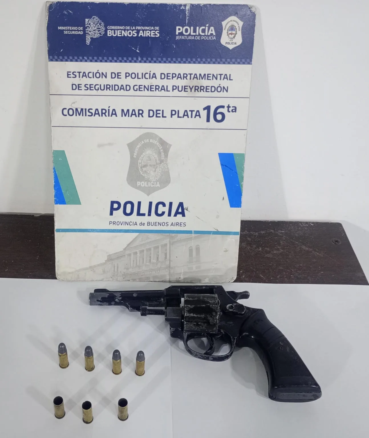 Detenido por portación ilegal de arma tras realizar disparos en la vía pública IMG-20250804-WA0029