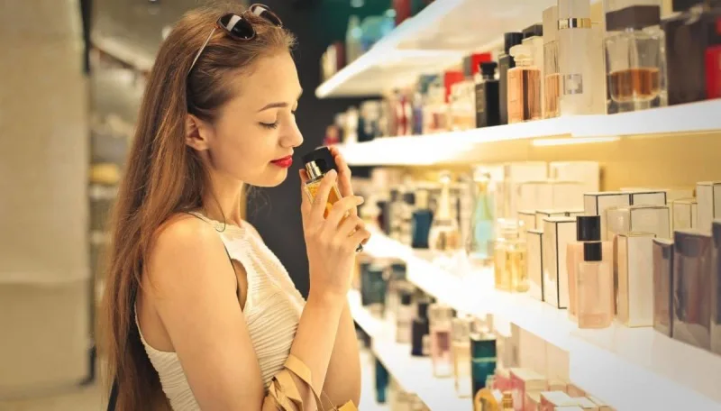 Ventas minoristas pymes cayeron 2% en julio y el consumo sigue enfriado perfumeria