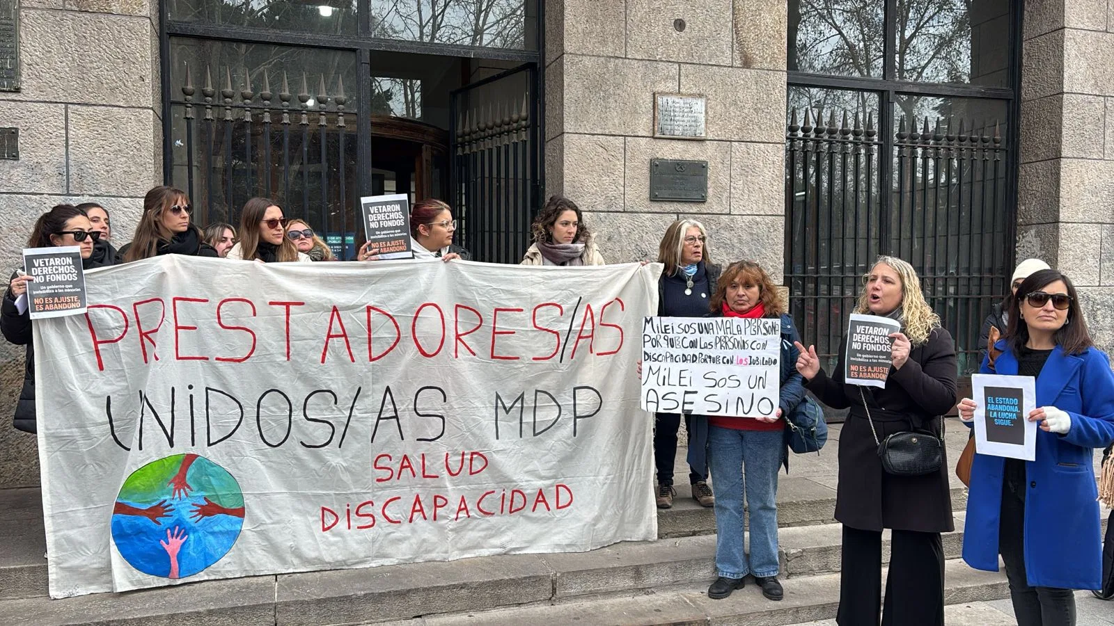 Radio 10 Mar del Plata: Confusión por un fallo judicial, el veto a la Ley de Emergencia en Discapacidad sigue vigente Jessica Machado, referente de Prestadores Unidos Mar del Plat