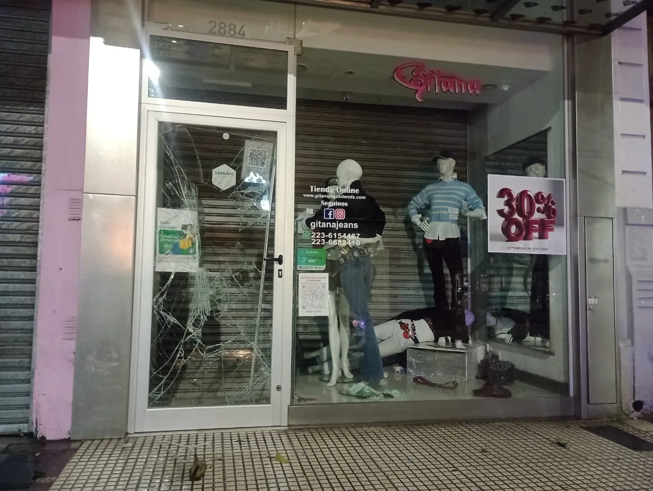 Intentaron robar en el local de ropa “Gitana”: dos detenidos en pleno centro de Mar del Plata WhatsApp Image 2025-08-20 at 09.11.09