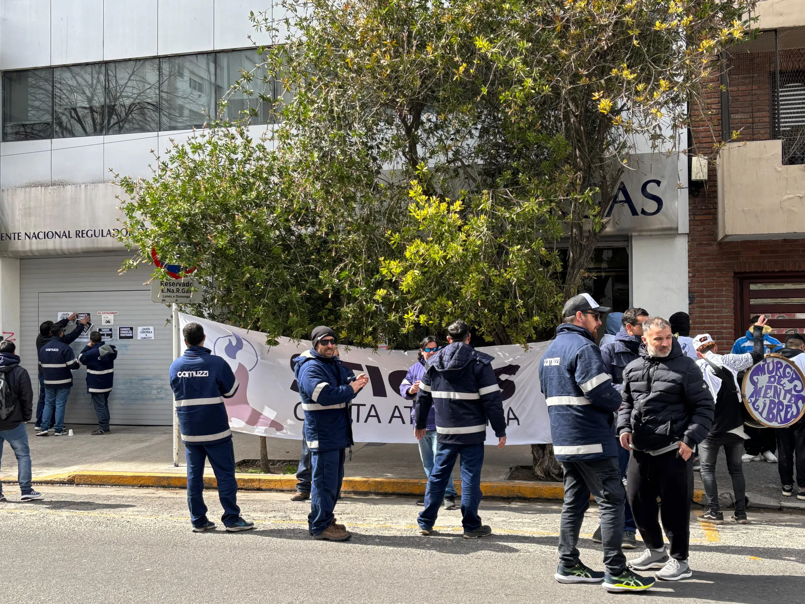 Radio 10 Mar del Plata: Ezequiel Serra alerta que hasta 400 mil usuarios podrían ver duplicadas sus facturas de gas WhatsApp Image 2025-09-25 at 11.41.47
