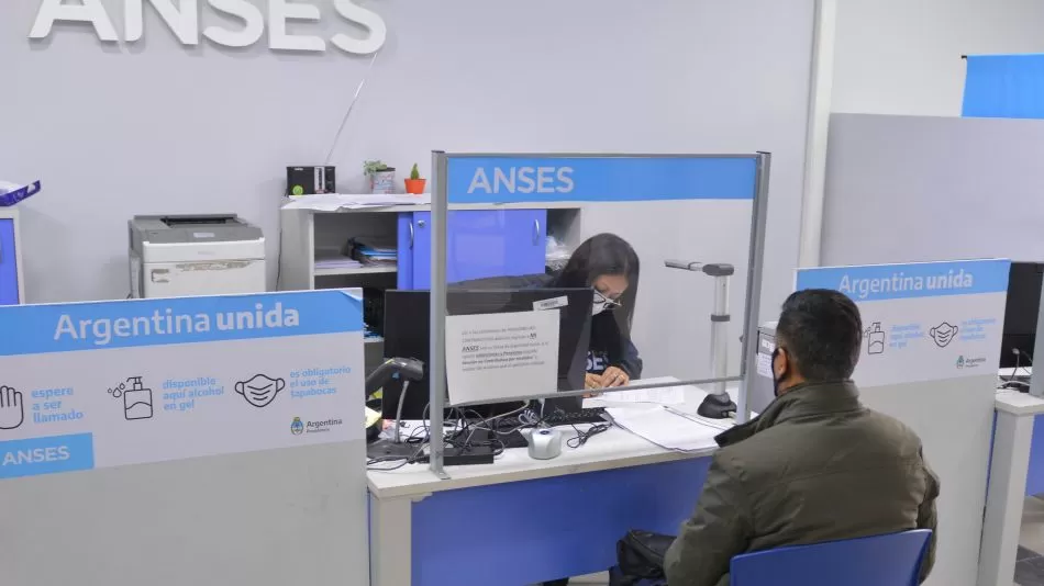 ANSES pagará un bono excepcional de $300.000 en octubre: quiénes podrán cobrarlo y qué requisitos habrá que cumplir anses
