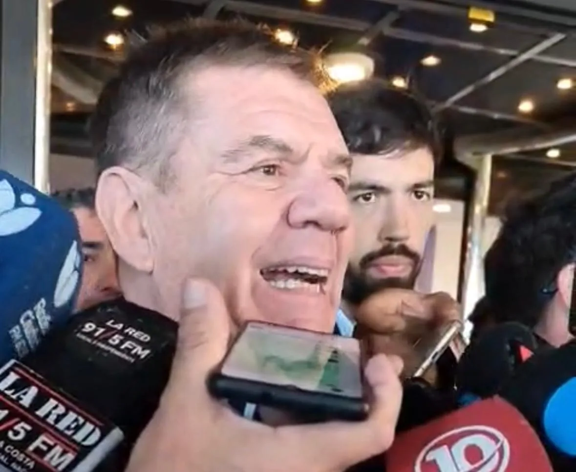 Guillermo Montenegro: “Mar del Plata está por encima de cualquier acuerdo político” Movil Radio 10 WhatsApp Image 2025-10-16 at 11.36.25