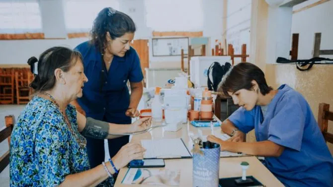 Salud en tu Barrio llega a Las Heras y El Progreso con controles médicos, talleres y vacunación gratuita salud9GNHqf4E