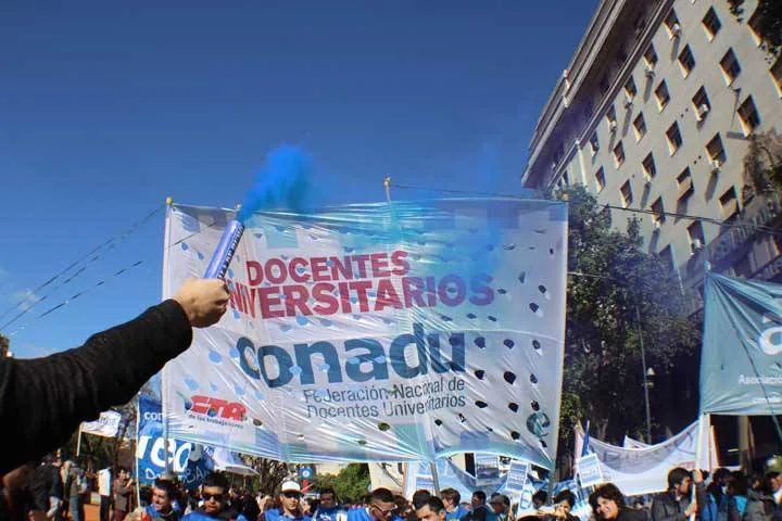 CONADU anunció un paro nacional universitario de 72 horas y advirtió que podría no iniciar el ciclo lectivo 2026 conadu-2