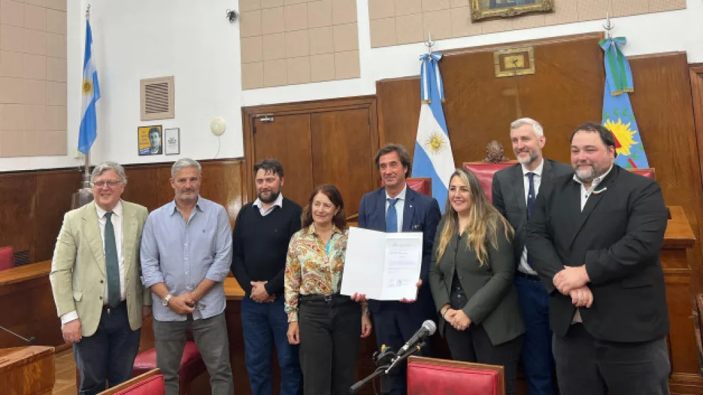 Reconocimiento al promotor educativo Giampiero Finocchiaro en el Concejo Deliberante Giampiero Finocchiaro en el Concejo Deliberante