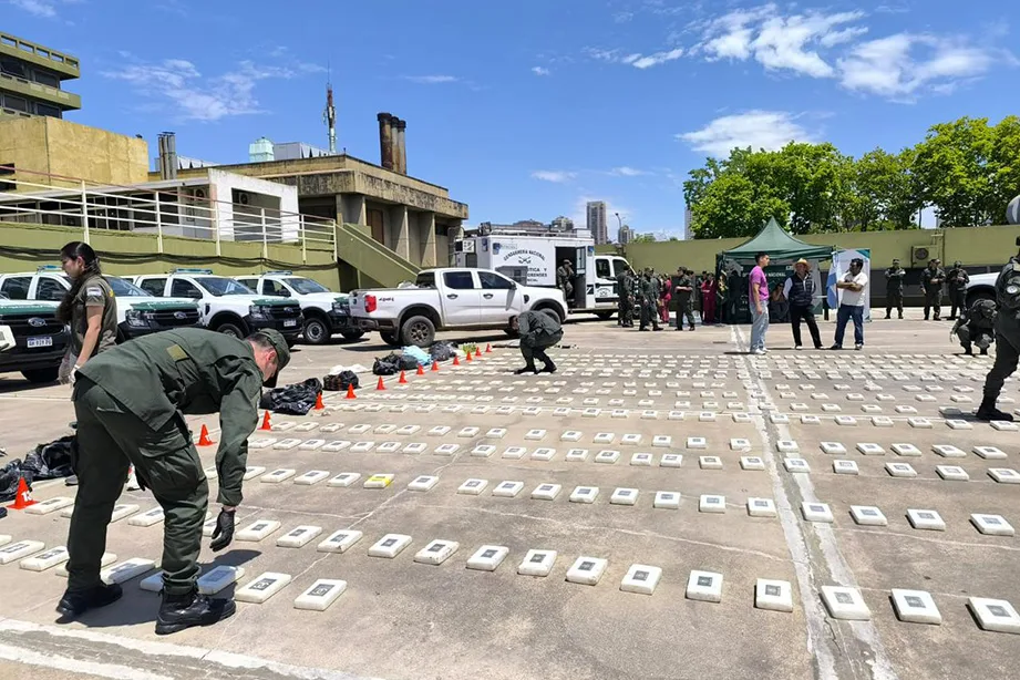 Rosario: secuestran casi una tonelada de cocaína y detienen al prófugo Brian Bilbao WhatsApp-Image-2025-11-12-at-4.16.58-PM