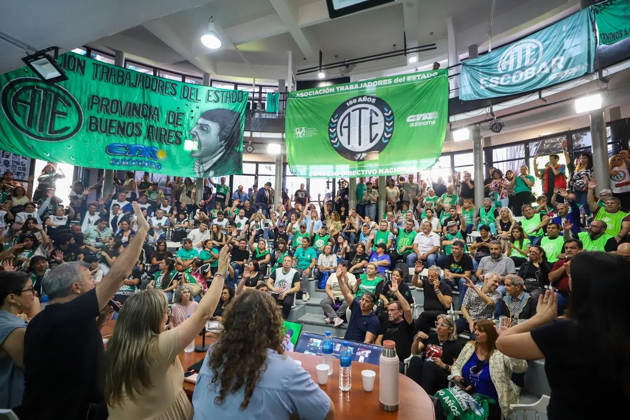 URGENTE | ATE lanzó un paro nacional con movilización a la Secretaría de Trabajo el miércoles 19 en rechazo a la reforma laboral ATE (2)