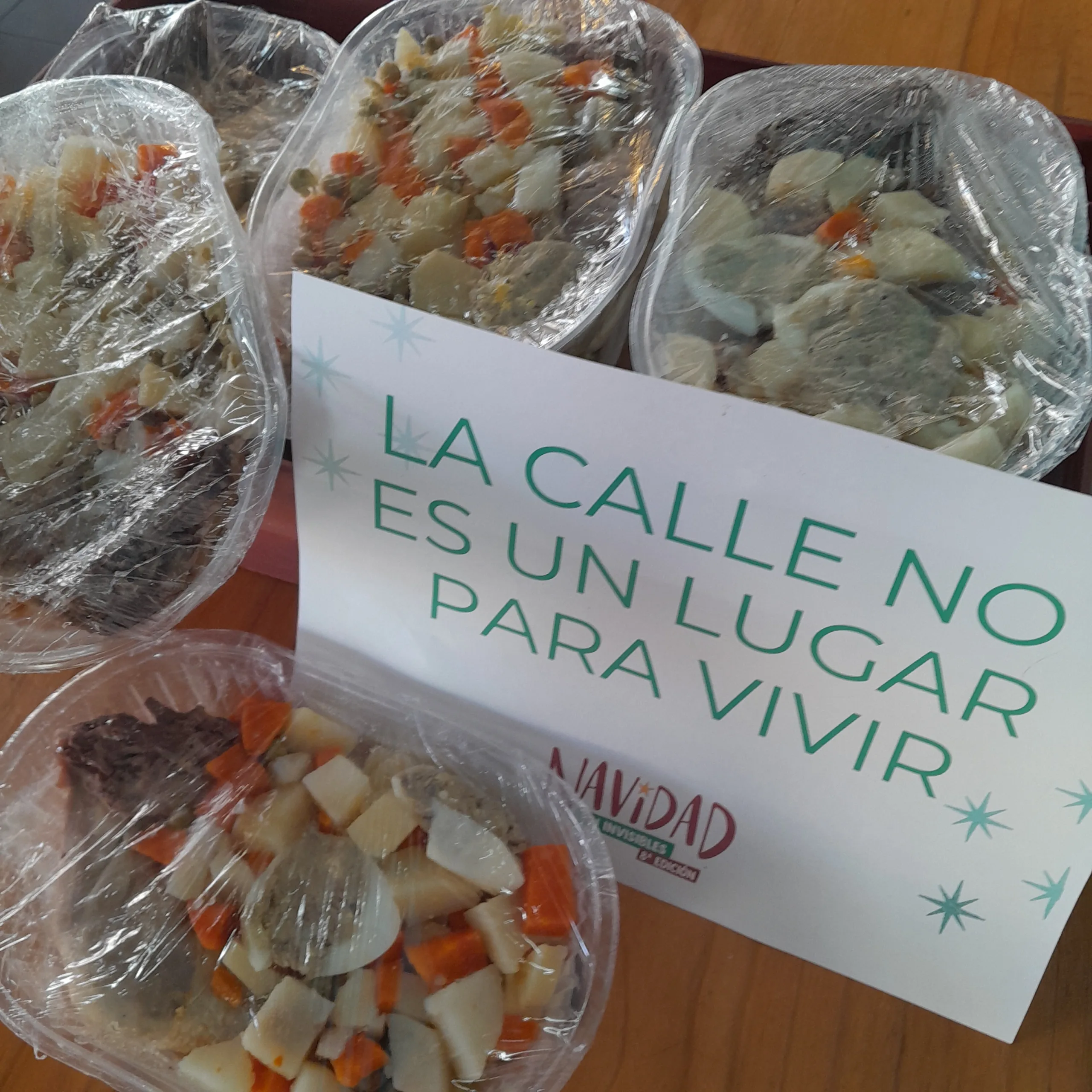 Jóvenes Solidarios logró una nueva edición de “Navidad sin Invisibles” 20251224_185049