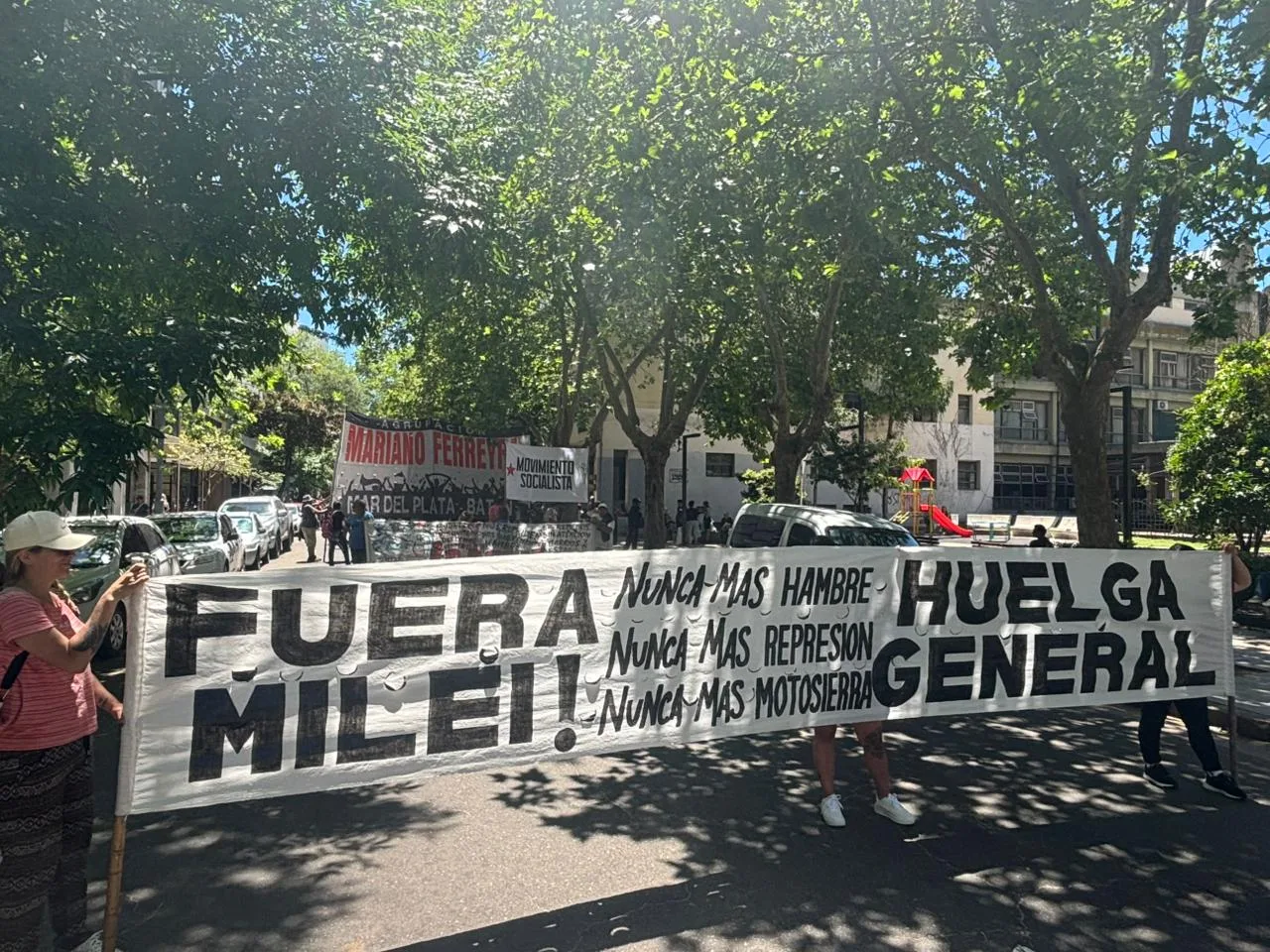 Nueva protesta frente al Municipio por reclamos alimentarios y falta de respuestas oficiales Nueva protesta frente al Municipio