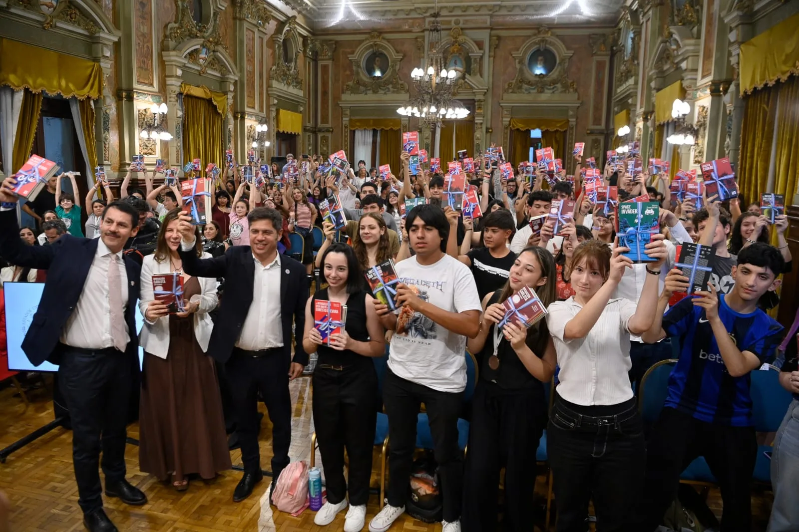Kicillof participó del lanzamiento internacional que realizó Claudia Sheinbaum del programa de lectura “25 para el 25” WhatsApp Image 2025-12-17 at 21.31.44