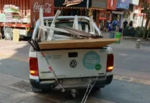 Después de la caída, la Municipalidad salió corriendo y emparchó en minutos la Peatonal San Martín