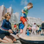 Siguen las clases gratis de surf y gimnasia en Playa Varese durante todo febrero Continúan en febrero las actividades en la Playa Deportiva del EMDER