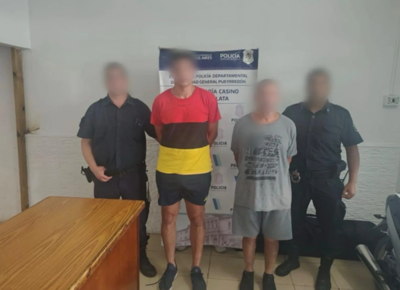 Cayeron dos acusados por el robo a una mujer de 82 años en pleno centro de Mar del Plata IMG-20260115-WA0038