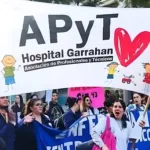 Trabajadores del Garrahan convocan a un Cabildo Abierto contra la reforma laboral de Milei garrahan-trabajadores-movilizados