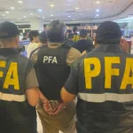 Expulsaron del país a un ciudadano venezolano vinculado al Tren de Aragua con antecedentes por homicidio WhatsApp Image 2026-02-06 at 13.20.17