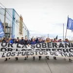 Escala el conflicto y el FreSU se movilizó en Tierra del Fuego contra el cierre de empresas y los despidos Escala el conflicto y el FreSU se movilizó en Tierra del Fuego contra el cierre de empresas y los despidos