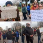 Vecinos del Barrio Alfar se movilizaron para exigir respuestas del Municipio 43545