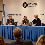 Ante un aula magna colmada, se presentó en la UTN Mar del Plata el libro “Horacio Tettamanti. Un destello logístico” PRESENTACION LIBRO HORACIO TETTAMANTI 01