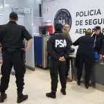Quiso subir armado a un avión en Tucumán y desató un operativo en el aeropuerto Quiso subir armado a un avión en Tucumán y desató un operativo en el aeropuerto