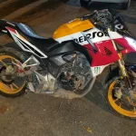 Dos menores detenidos tras intentar robar una moto moto