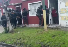 Rompían vidrieras y robaban en un comercio del Puerto: allanamiento y un aprehendido