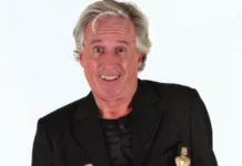 Murió Carlos Román, una figura histórica del humor y el espectáculo de Mar del Plata